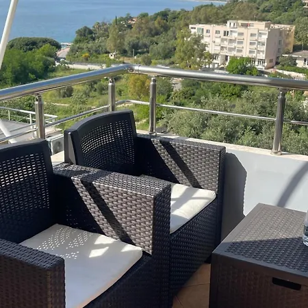 Sea View Lluka